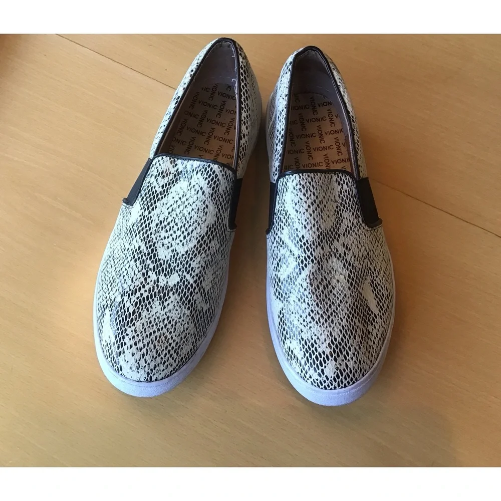 Vionic Demetra Black Whte Snake Print Leather Slip On Sneakers Comfort Shoes 8.5